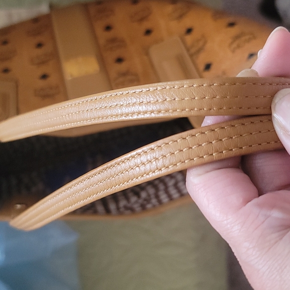 MCM Visetos - Picture 8 of 12